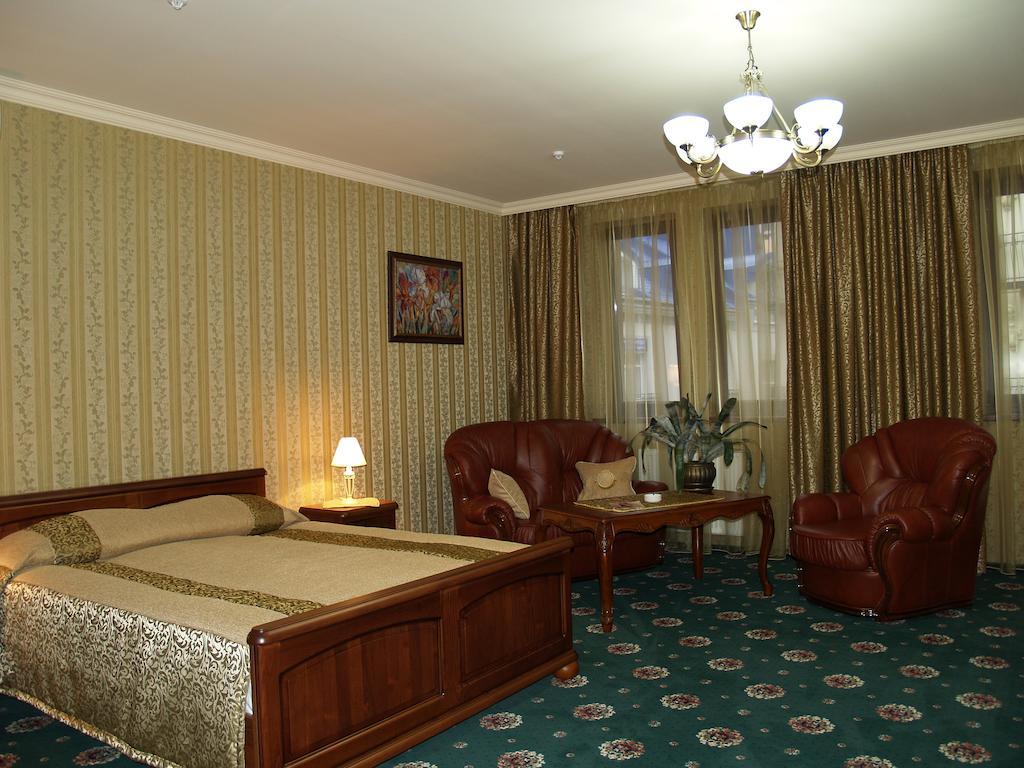 Atrium Hotel Ivano-Frankivsk Luaran gambar